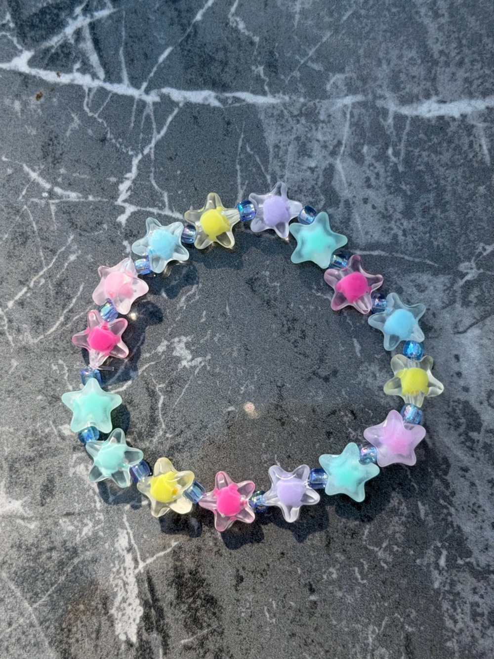 Acrylic Star and glass seed bead Bracelet - adjustable stretch
